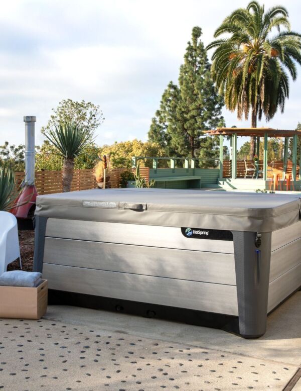 Hot Spring Highlife vanguard 2019 Brushed Nickel Cover Lifestyle 01