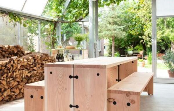 Weltevree forestry table inside stringlight 400x400